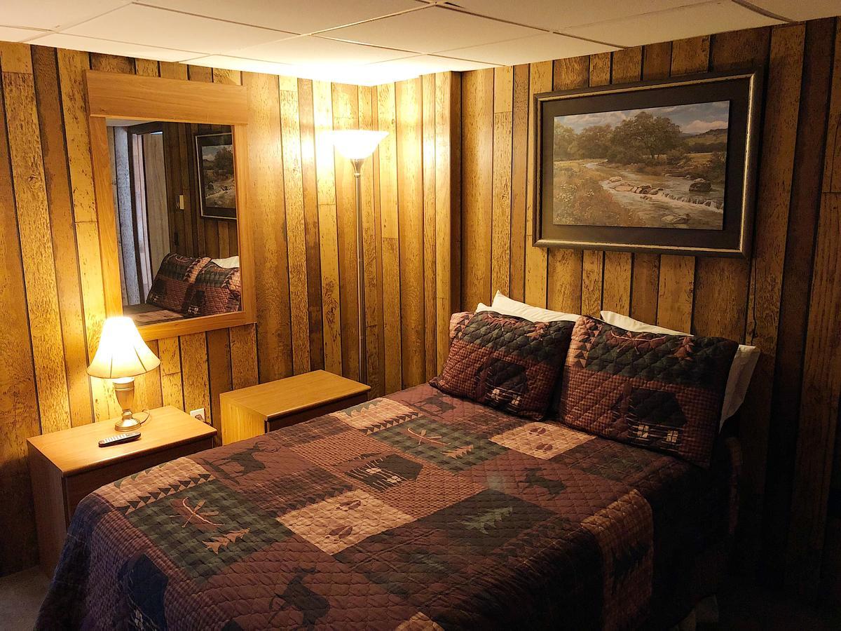 Shore Meadows Lodge Llc Lake George Exterior foto
